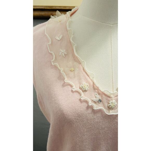 CLEARANCE Tank Sweater SZ Large Storybook Knit Chiffon Ruffle Trim Pearl Cottage - Picture 2 of 8